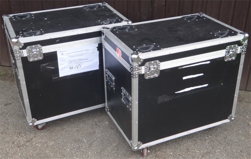 2x Tourcase Flightcase Case mit Rollen f. Movingheads, 1x gebraucht